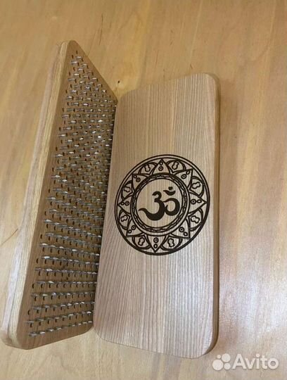 Доска Садху. Выбор цветов. Гравировка