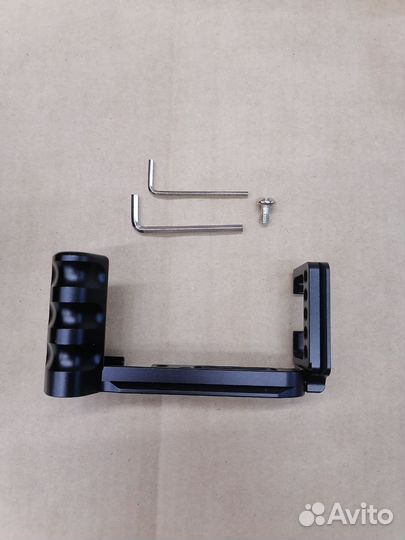 Рукоятка со штативной L-площадкой для Fuji X-T30