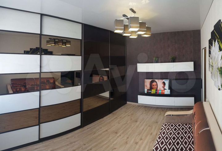 2-к. квартира, 54 м², 3/5 эт.