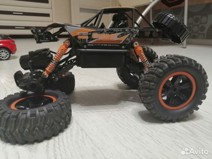 Машина на радиоуправлении, на запчасти/восстановл