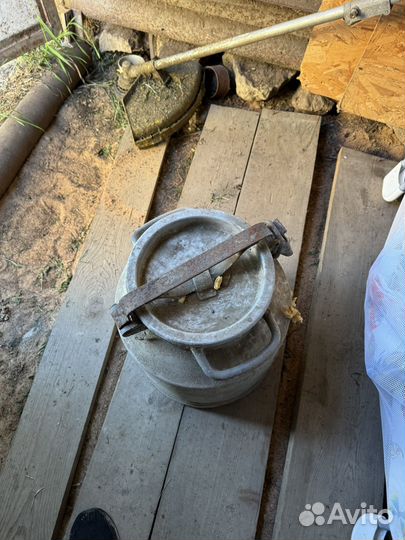 2 бидона 20-50 л