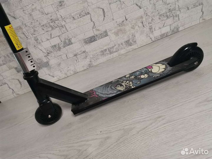 Трюковой самокат новый
