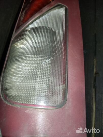 Фонарь правый ляда -03 renault kangoo