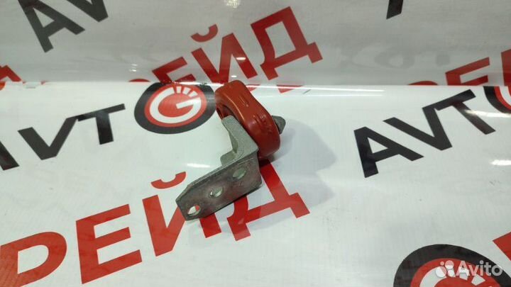 Подушка глушителя Volkswagen Passat 3G czea