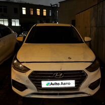 Hyundai Solaris 1.4 AT, 2018, битый, 395 000 км