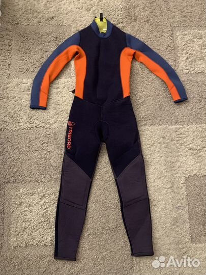 Гидрокостюм детский 3 мм 10 лет Франция