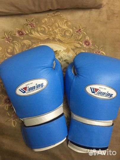 Боксерские перчатки