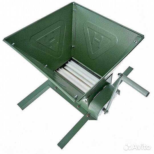 Дробилка механическая для винограда дв-3