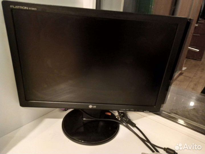 Монитор LG