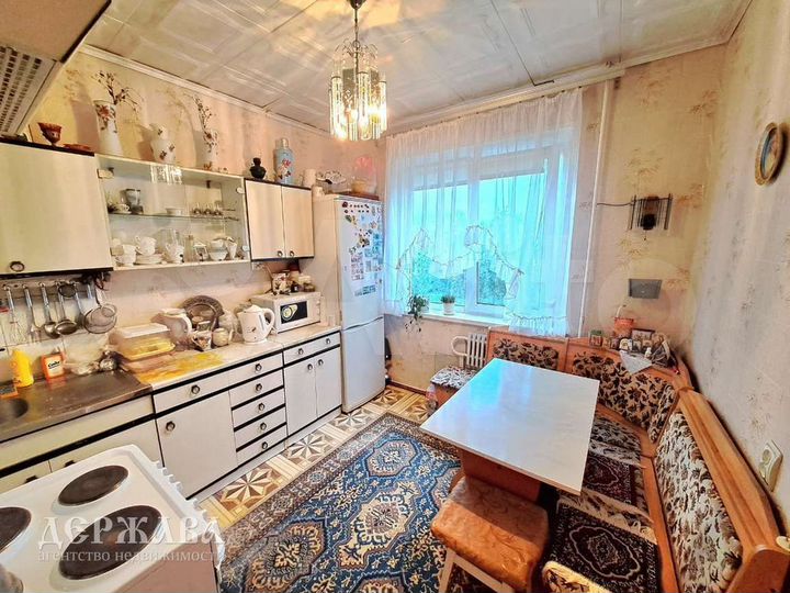 3-к. квартира, 64 м², 8/9 эт.