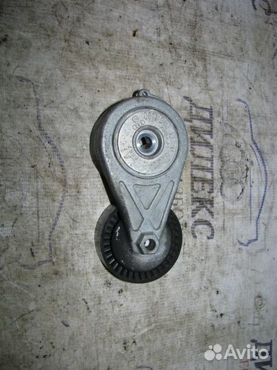 Ролик-натяжитель ручейкового ремня Audi Q5