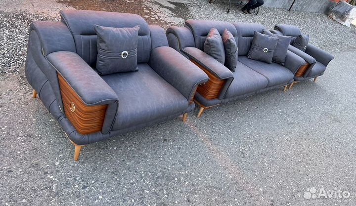 Тройка Гуччи