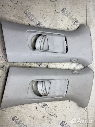 Обшивка средней стойки верхняя volkswagen polo