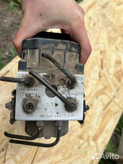 Блок ABS Chevrolet Lacetti 96549743 лачетти