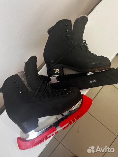 Коньки для Фигурного катания черные 235 размер