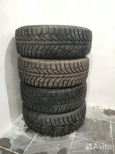 GT Radial Champiro IcePro 205/60 R16