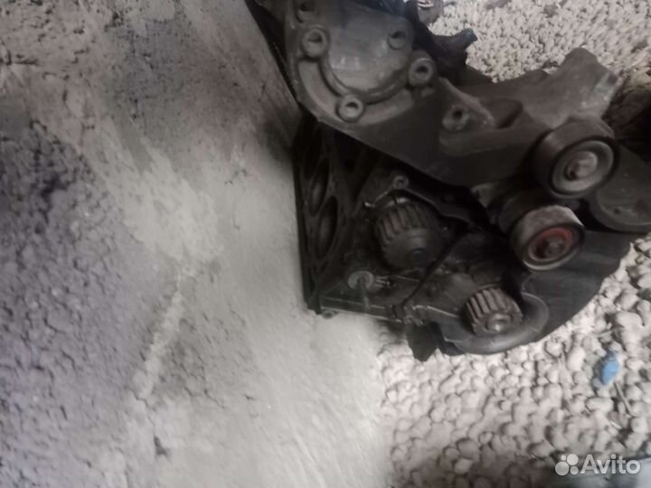 Блок двигателя,к4м 1.6л Рено Меган, Альмера