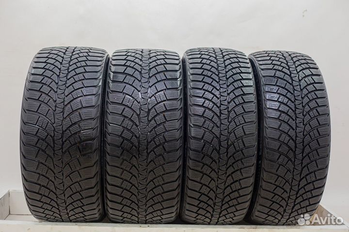Kumho WinterCraft WP71 225/45 R17 и 245/40 R17 91H