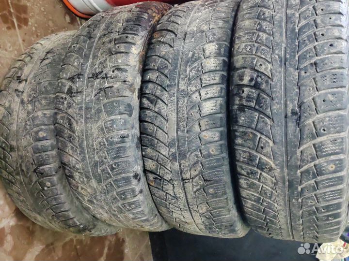 Gislaved Nord Frost 5 215/65 R16