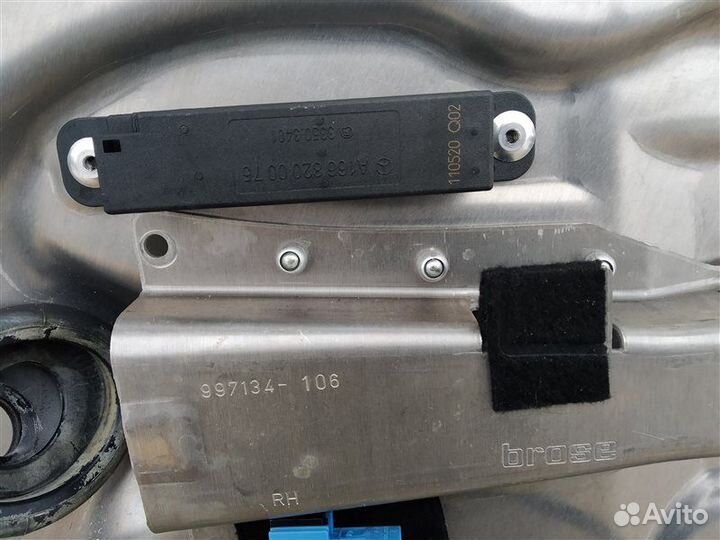 Стеклоподъемник задний правый Mercedes S-Class