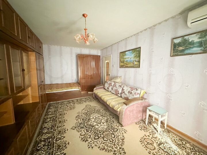 1-к. квартира, 37 м², 1/9 эт.
