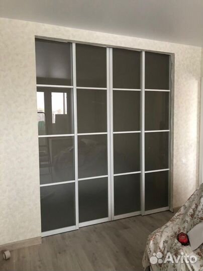 Стеклянная перегородка