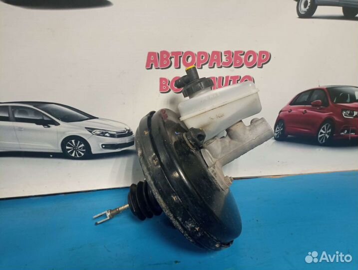 Вакуумный усилитель тормозов Renault Logan