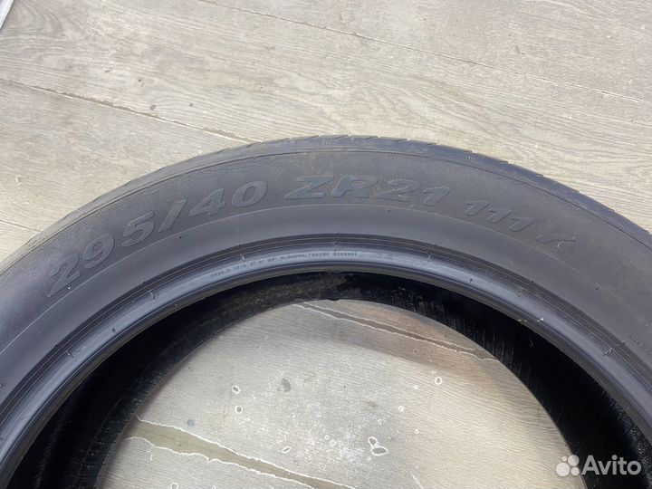 Pirelli P Zero 295/40 R21 Y