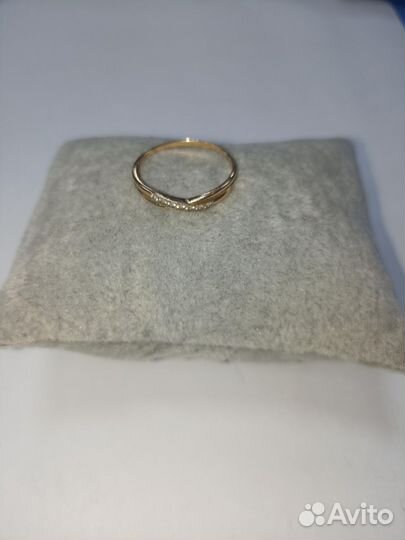 Кольцо золото 585 1,08g, вес изделия 1.09g, размер