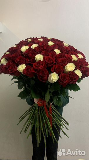 Букеты из 21 35 51 101 розы, пионы, полевые цветы