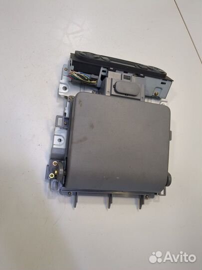 Дисплей мультимедиа Acura MDX, 2003