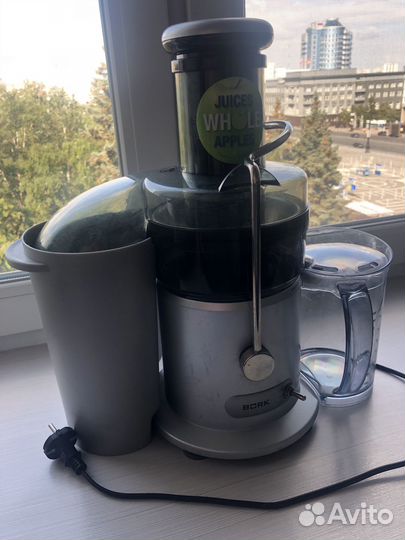 Соковыжималка Bork JU CUP 21085 WT (S510)