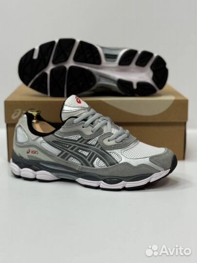 Кроссовки Asics