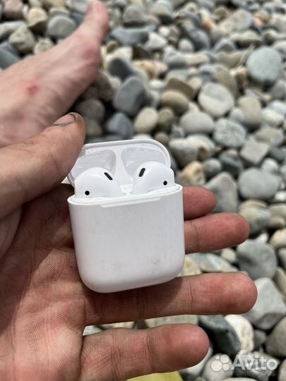 Airpods 2