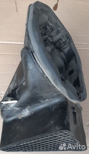 Воздухозаборник отопителя (печки) audi Q7