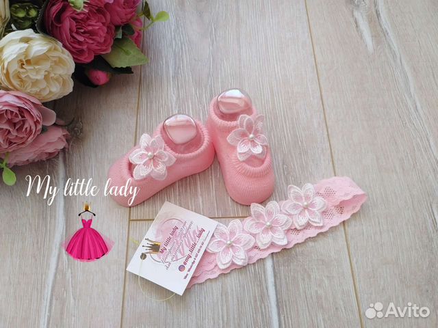 Комплект для малышки пинетки и повязка новый