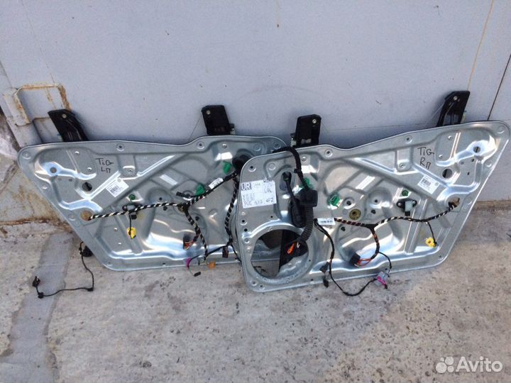 Стеклоподъемник Передний левый правый Тигуан 2013