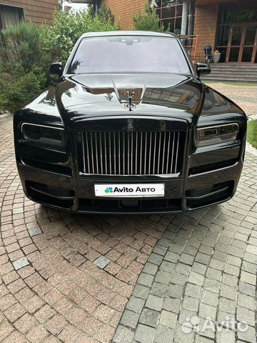 Rolls-Royce Cullinan 6.7 AT, 2023, 1 430 км с пробегом, цена 75000000 руб.