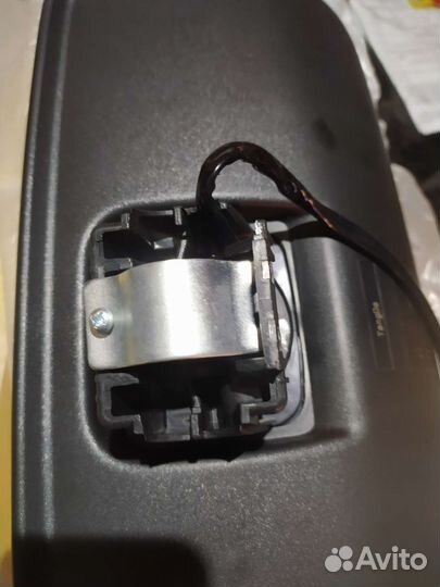 Зеркало заднего вида