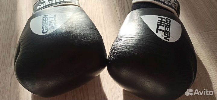 Боксерские перчатки 14 кожа