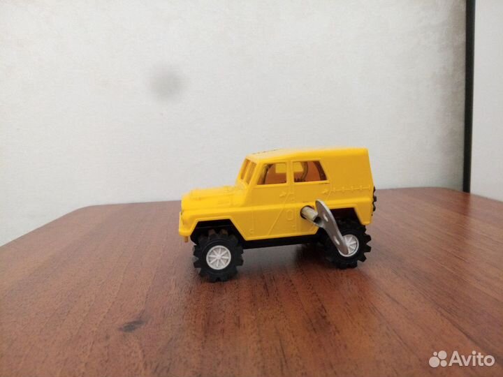 Игрушки СССР. УАЗ