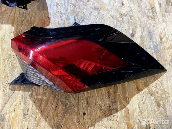 Фонарь в крыло Тойота рав 4 ха50