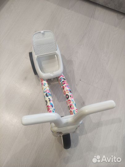 Беговел chillafish bunzi