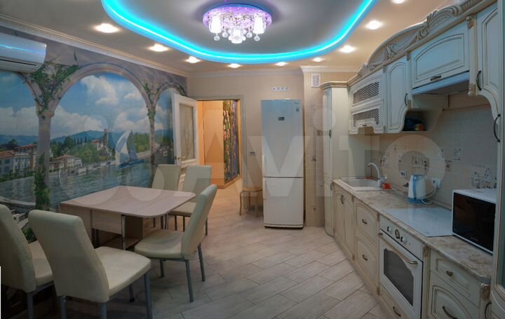 3-к. квартира, 100 м², 10/22 эт.