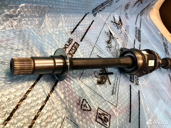 Привод полуось передний правый Toyota Camry 70