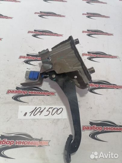 Педаль сцепления Logan H4MD438 L8