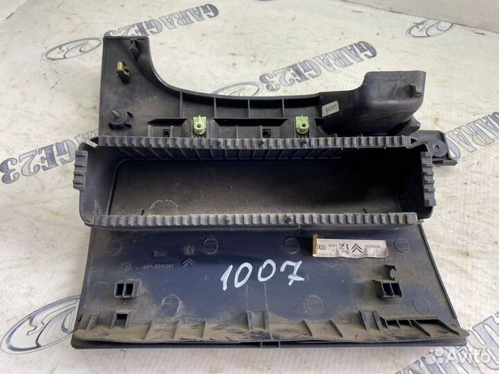 Бардачок торпедо Peugeot 1007