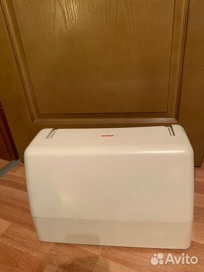 Швейная машина Janome бу