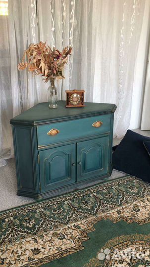 Тумба угловая