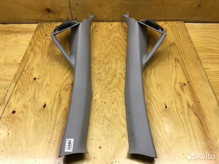 Пластиковая деталь салона Toyota Wish ZNE10G 1zzfe